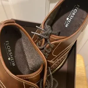 Florsheim 13254 200 size 8 men’s  town oxford lace up shoe with f-lites sole. Amazon.com | Florsheim Lakeside Moc Toe Oxford Men main image 4